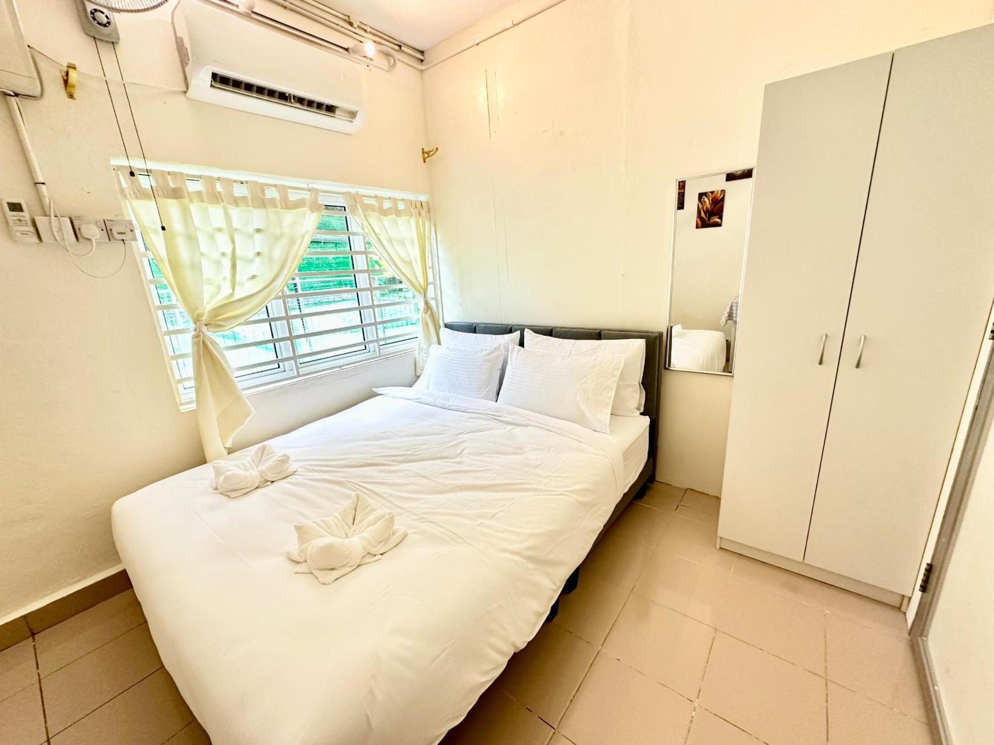 K Inn 55 George Town Extérieur photo